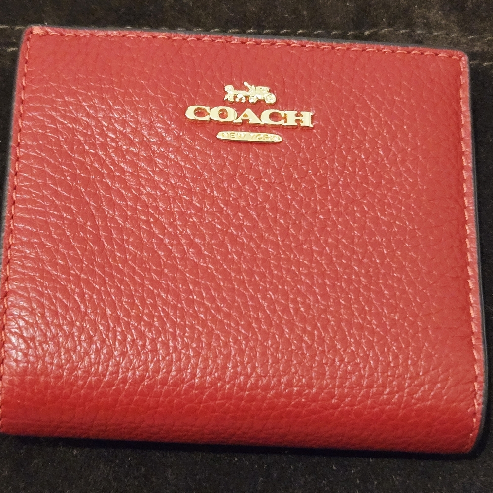 Coach 1941 Red Pebbled Leather Wallet Item #C2862 New With Tag No Use Or Stains - Picture 3 of 7